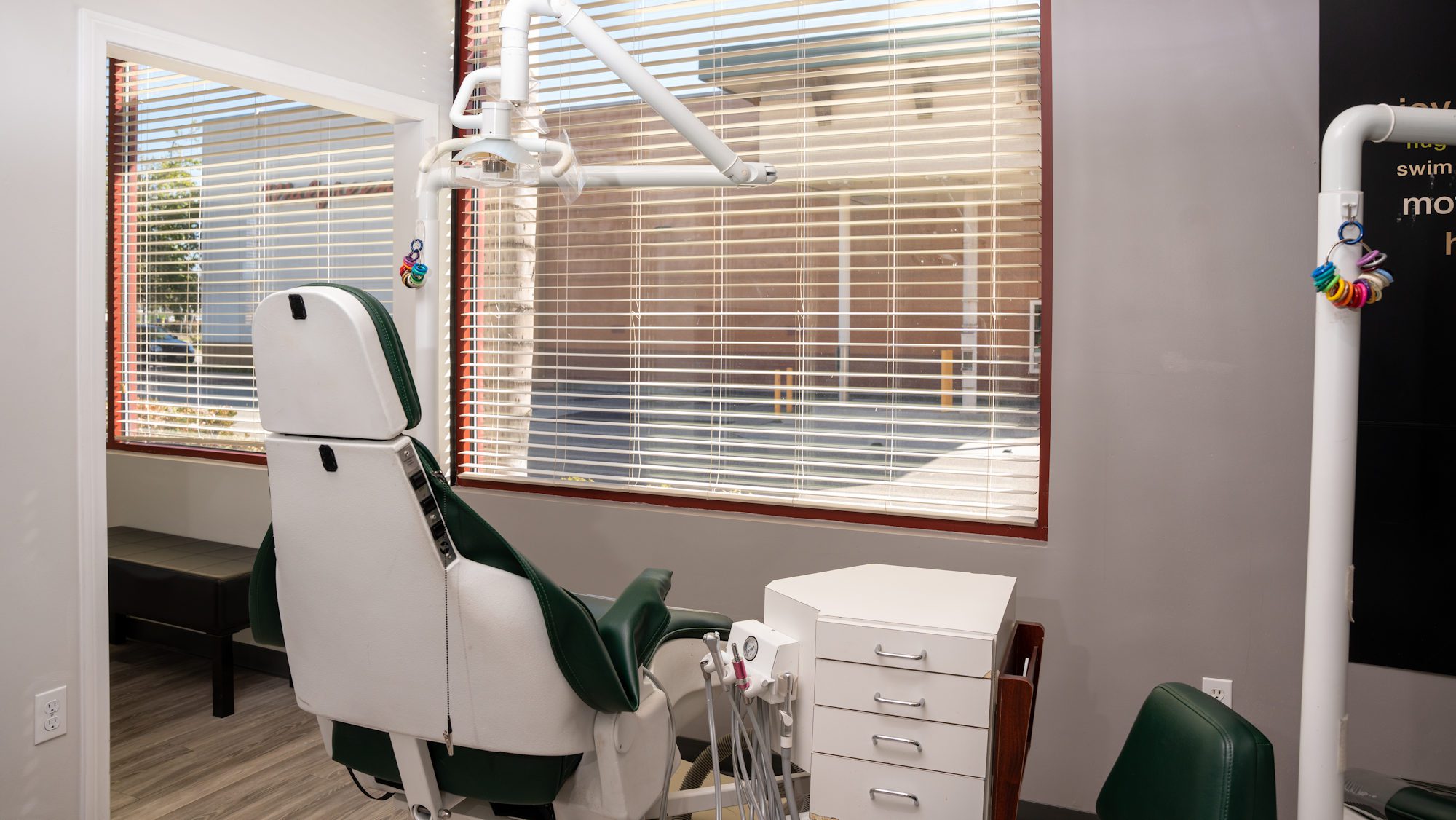 Rose Dental Group & Orthodontics treatment room